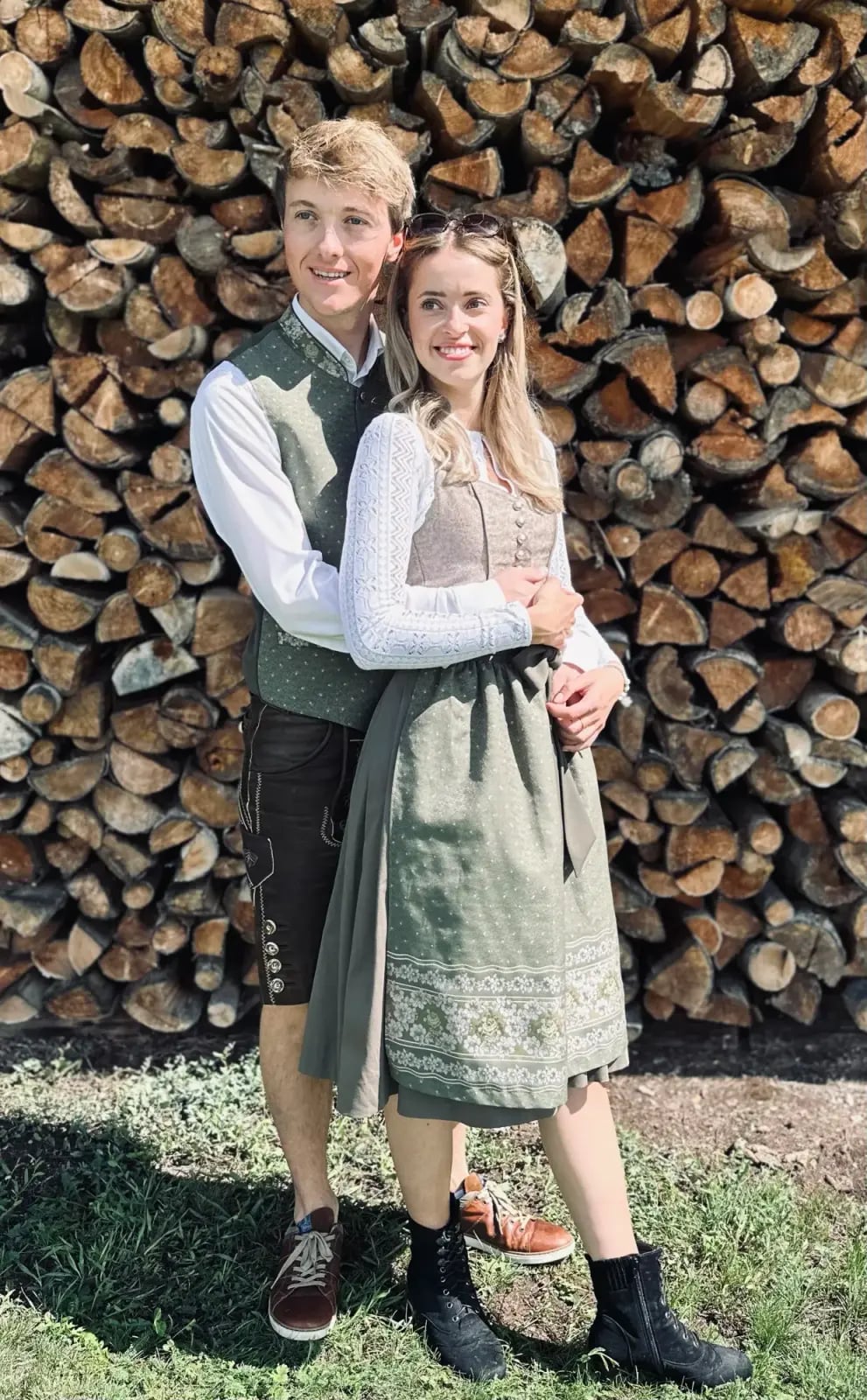 Maßgefertigtes Dirndl bzw. Trachtenkleid, Arbeit 39 von 60