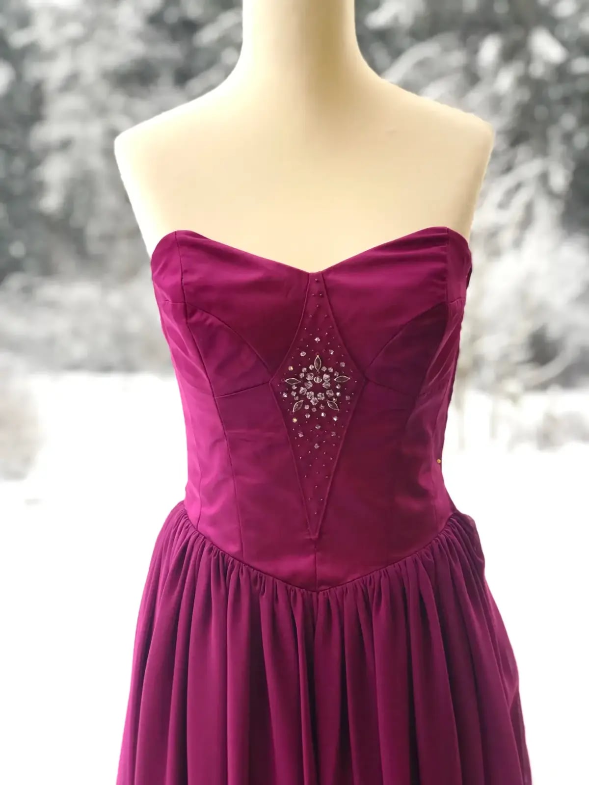Maßgefertigtes Dirndl bzw. Trachtenkleid, Arbeit 40 von 60